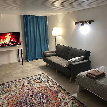 Souterrain Wohnung In Der Naehe Vom Duesseldorfer Flughafen Ράτινγκεν Εξωτερικό φωτογραφία