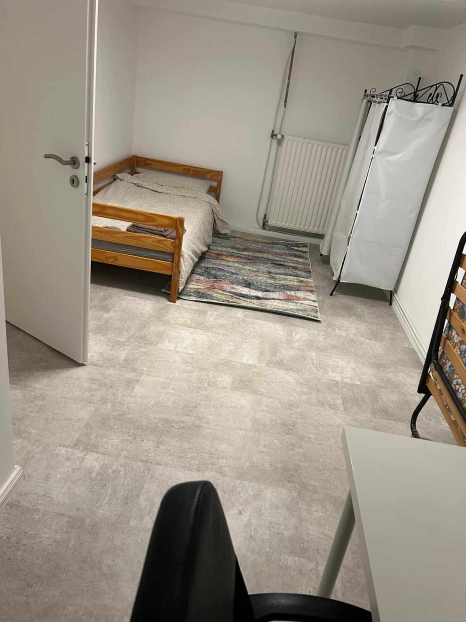 Souterrain Wohnung In Der Naehe Vom Duesseldorfer Flughafen Ράτινγκεν Εξωτερικό φωτογραφία
